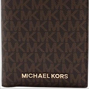 NEW Michael Kors Passport Wallet